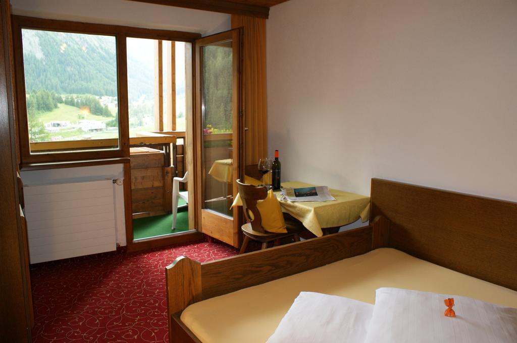 Sonnenhotel Soldanella Sonneck Samnaun Bilik gambar