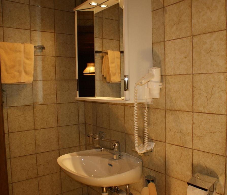 Sonnenhotel Soldanella Sonneck Samnaun Bilik gambar